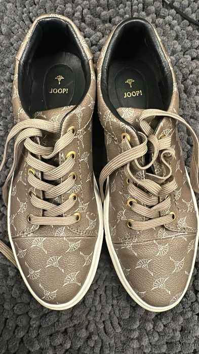 Разпродажба на дамски оригинални обувки