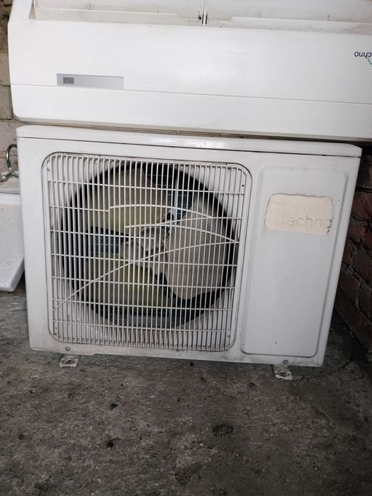 Vând aparat de aer condiționat