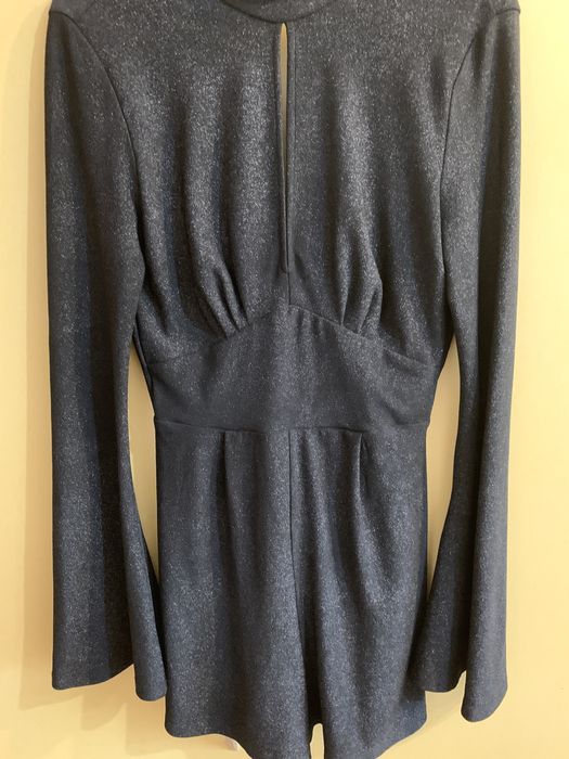 Salopeta ocazie scurta cu decupaj la spate