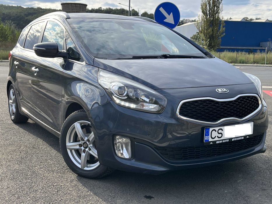 Kia Carens 136 CP led/navi/camera/7 locuri/revizie/discuri+placute noi