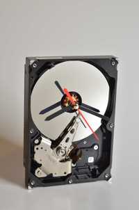 Ceas ornament din harddisk, hdd, (cadou ideal pt IT-isti)