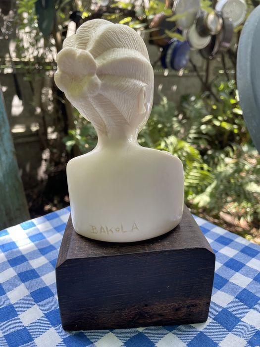 Statueta veche de os