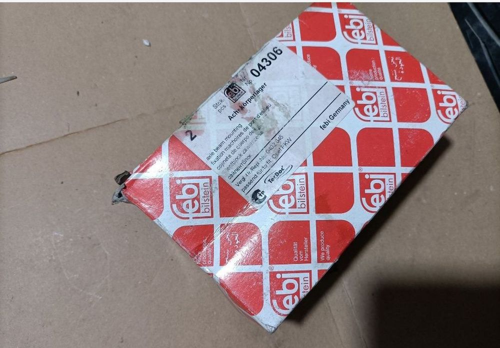 Bucșă spate:Vectra,Astra,V40..expediere rapidă și ieftină,oriunde