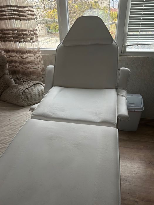 Козметична кушетка