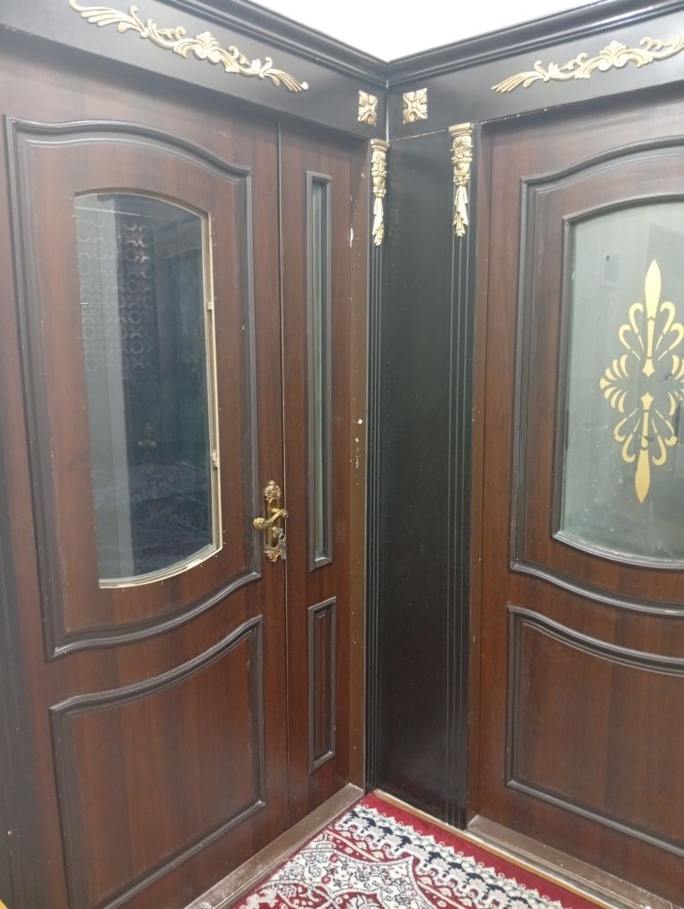 Eshiklar sotiladi