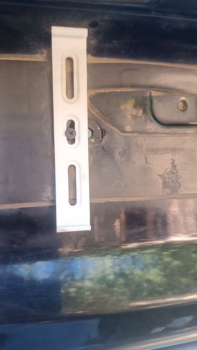 Suport subțire pentru număr – design modern și elegant!