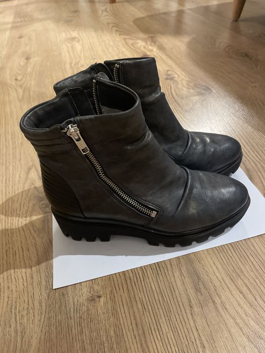 Ghete din piele, marinea 37