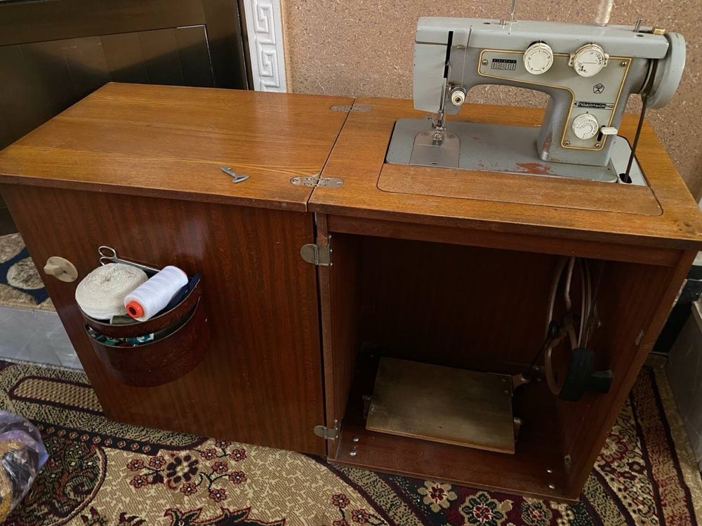 Срочно продаётся Подольск швеная машинка