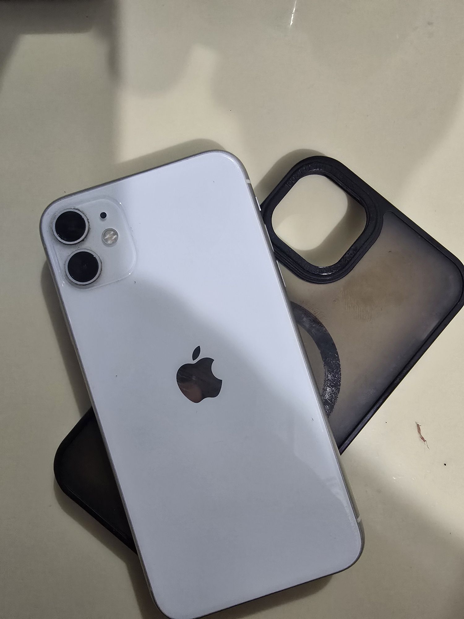 Продается I phone 11 64 Gb