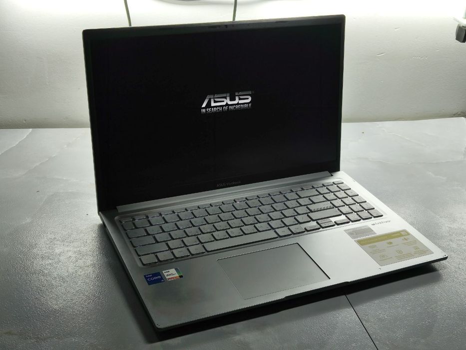 Lenovo vivobook 15