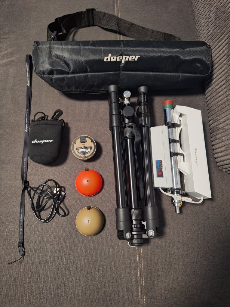 Комплект сонар Deeper chirp+ 2.0, трипод Deeper и усилвател до 200м.