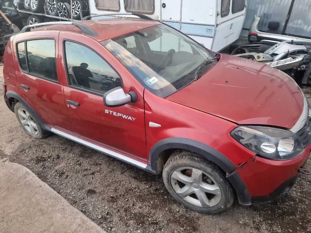 Dezmembrez Dacia Sandero Stepway 1.5 dci an 2010 2011