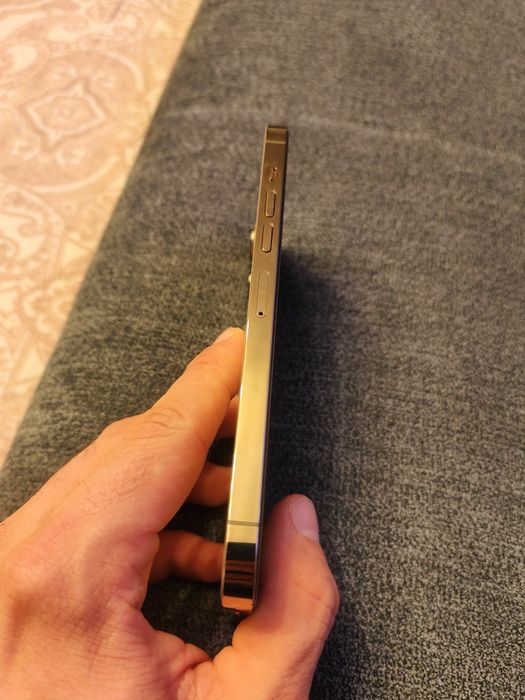 Vând iPhone 13 pro max 256 GB