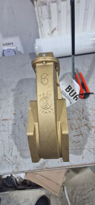 Vana robinet vidanja 6 toli cu filete pe ambele părți import Italia pe