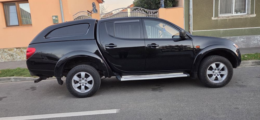 Mitsubishi L 200 climatronic funcțional 4x4