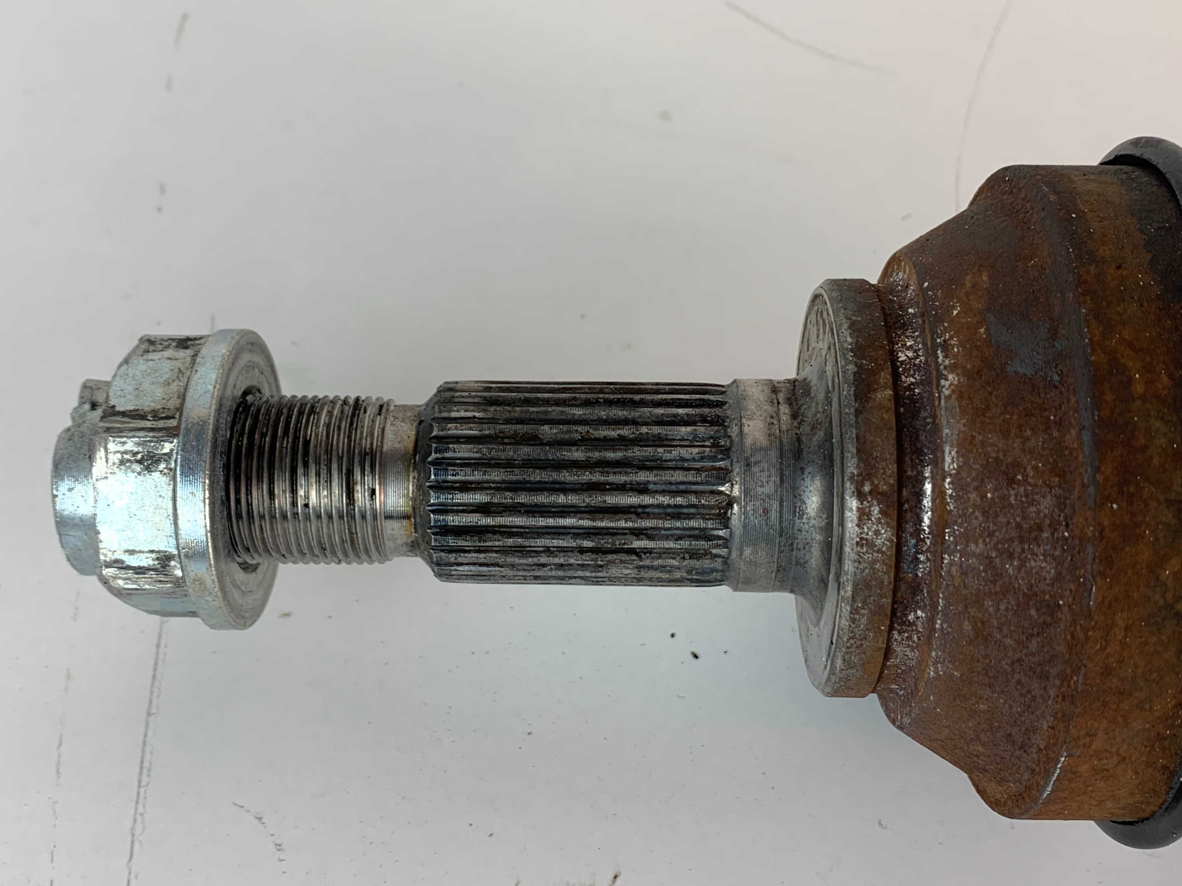 Предна дясна полуоска Land Rover Freelander I (98-06)г.1.8 16v 2.0 TD4