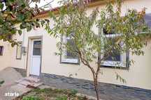 De vânzare, apartament renovat, curte comuna, zona ultracentă