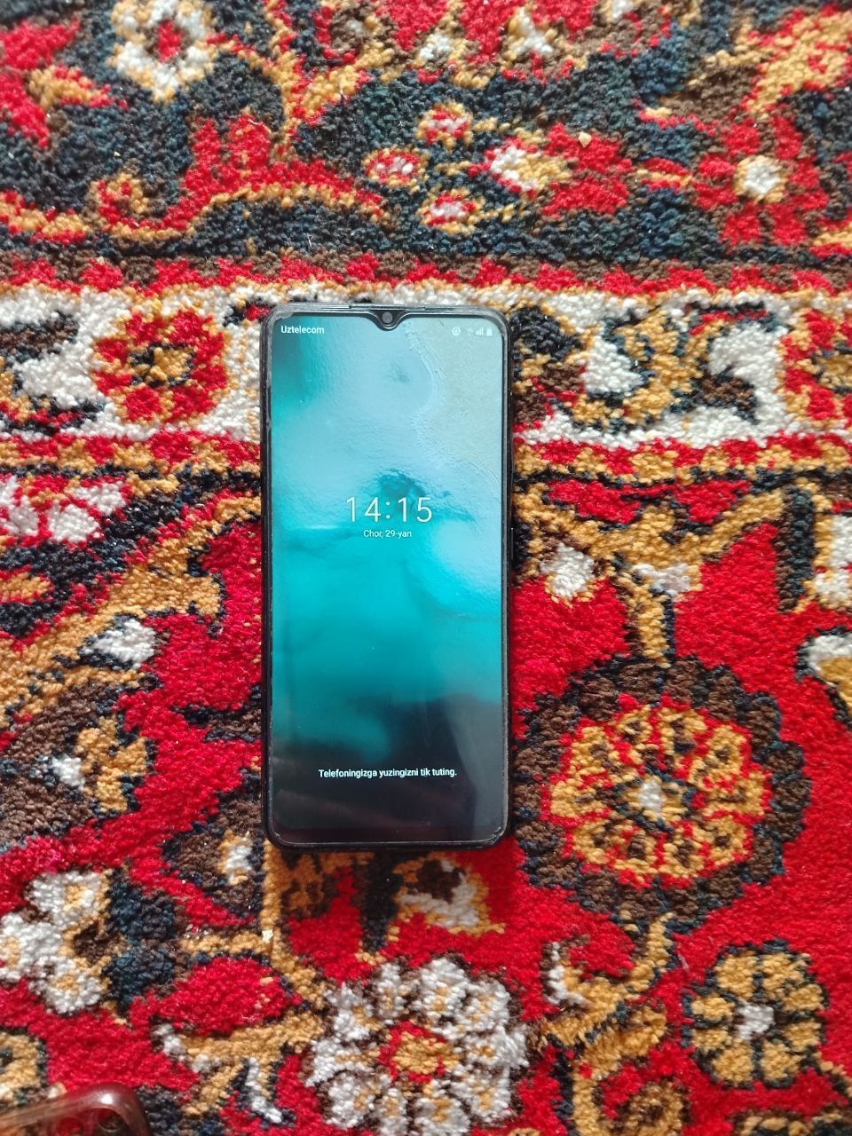 Realmi c21y  tiniq telefon.