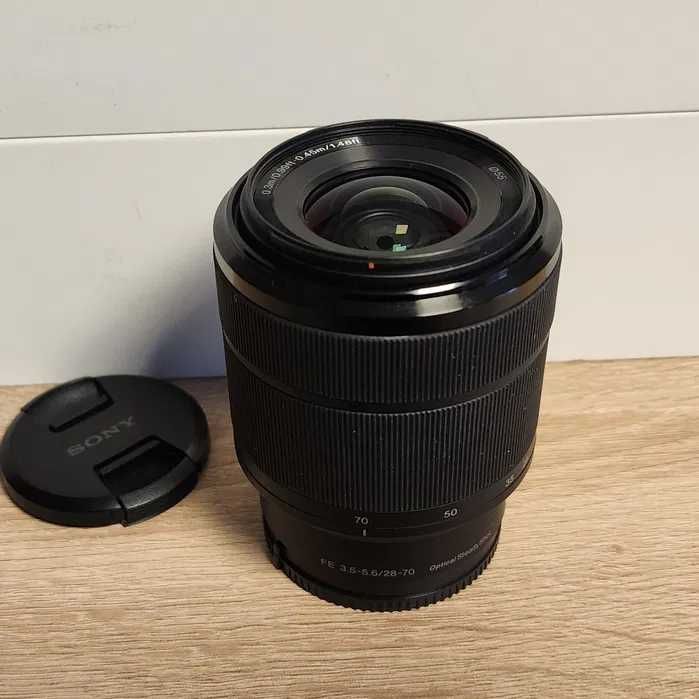 Obiectiv full frame Sony FE 28-70mm f/3.5-5.6 OSS