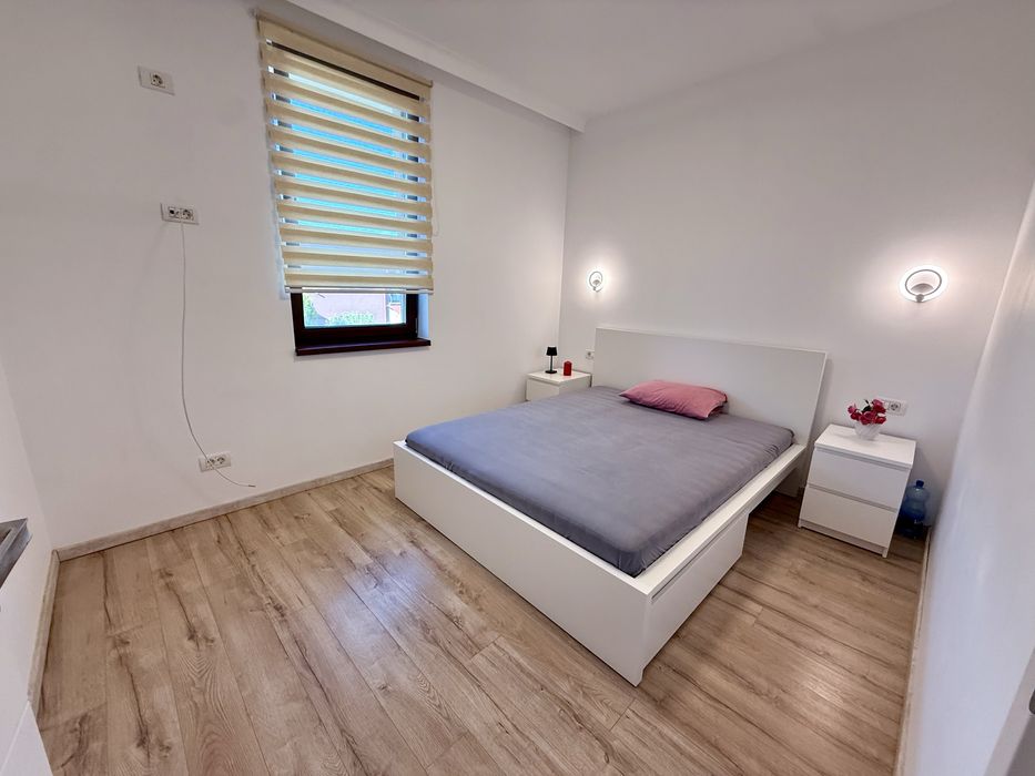 Proprietar inchiriez duplex !