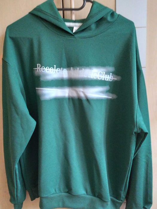Нов суичър  с качулка за 16 годишен тинейджар