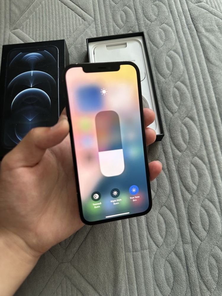 iPhone 12 pro 256гб в отличном состоянии