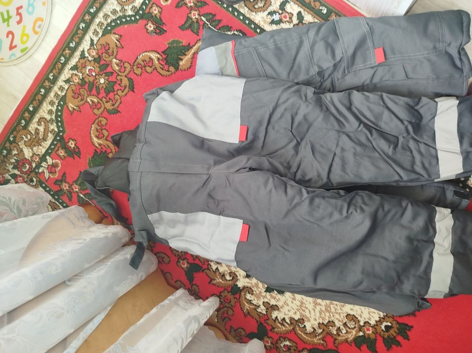Продам зимнюю спецодежду