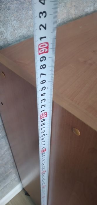 Продаю компютерный стол