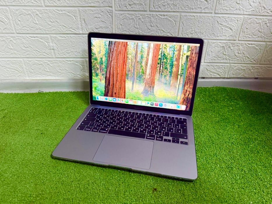 Идеальный MacBook Air 2020/8GB/SSD256Gb/2K экран