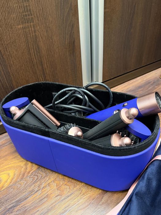Dyson multistyler