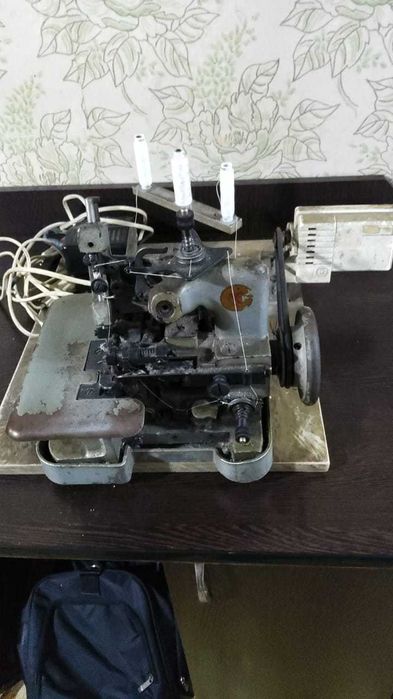 Продам   оверлок