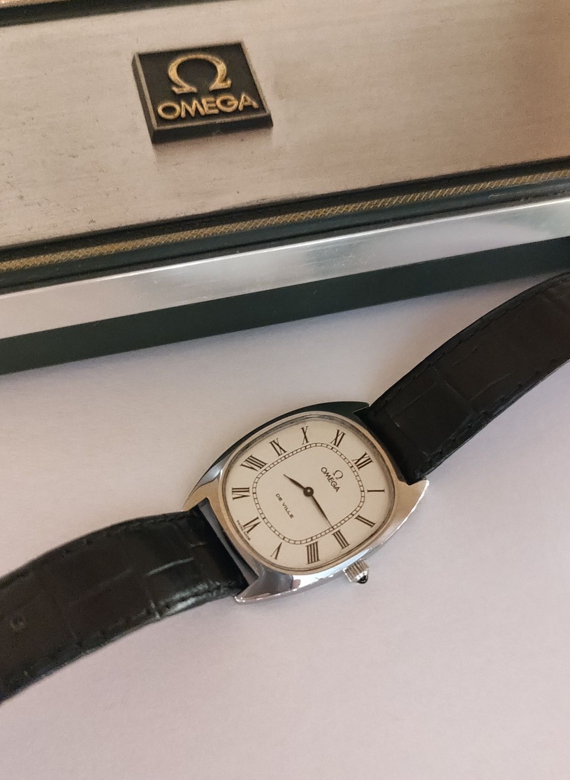 Ceas Omega de Ville mecanic