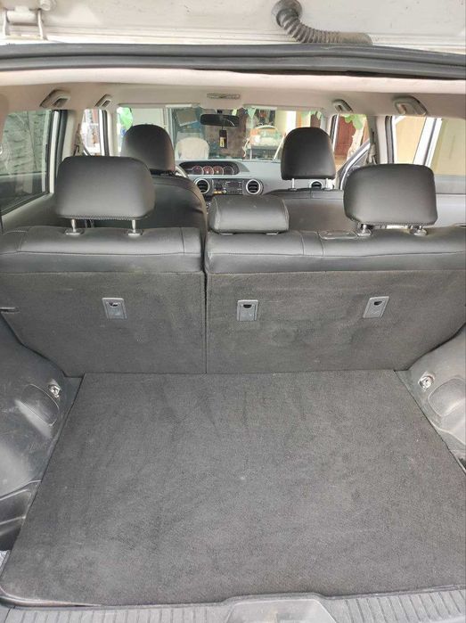 Продавам Toyota Scion, перфектно състояние