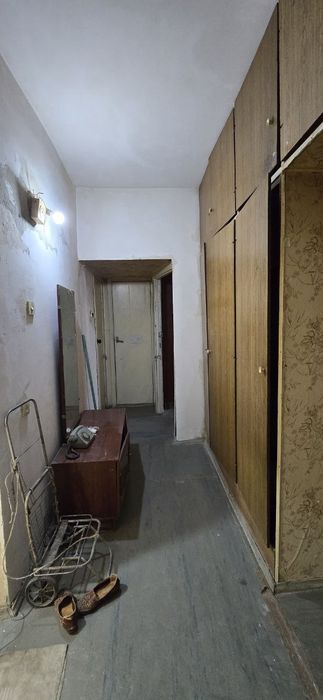2 комнатная на 7 этаже 9 этажного дома на Юнусабаде 14 квартале