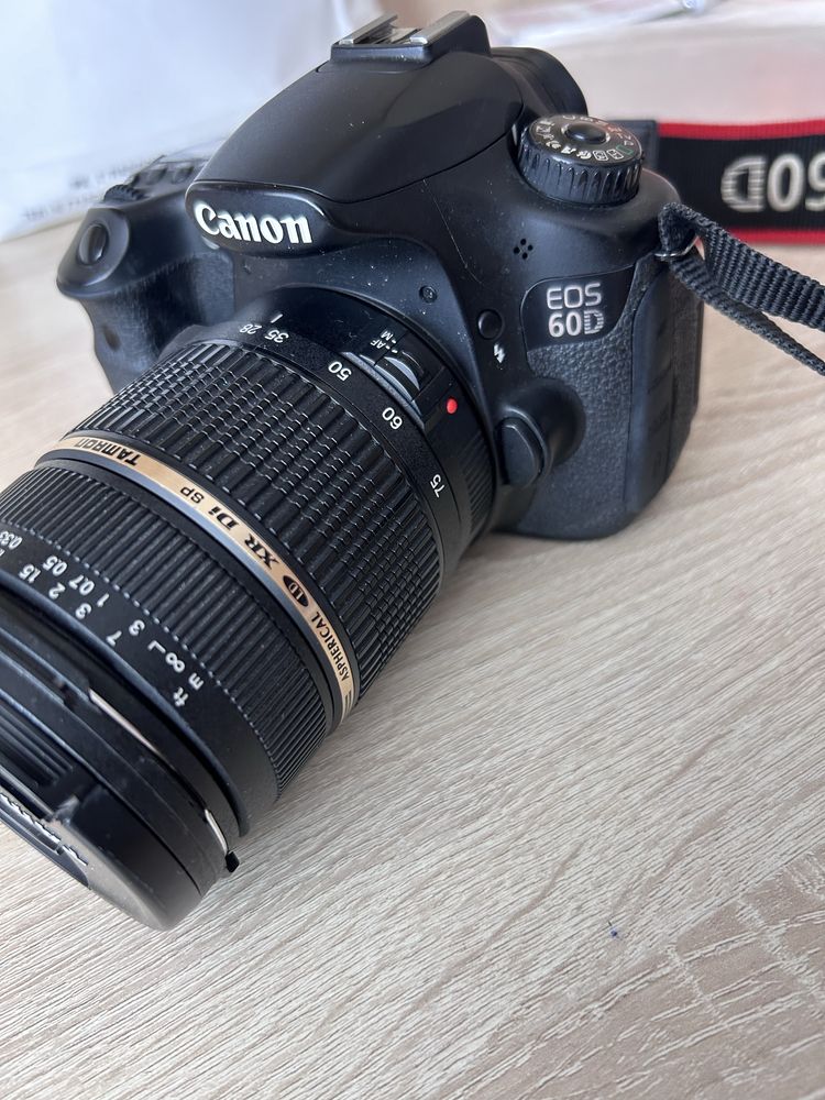 Продам фотосппарат canon 60D