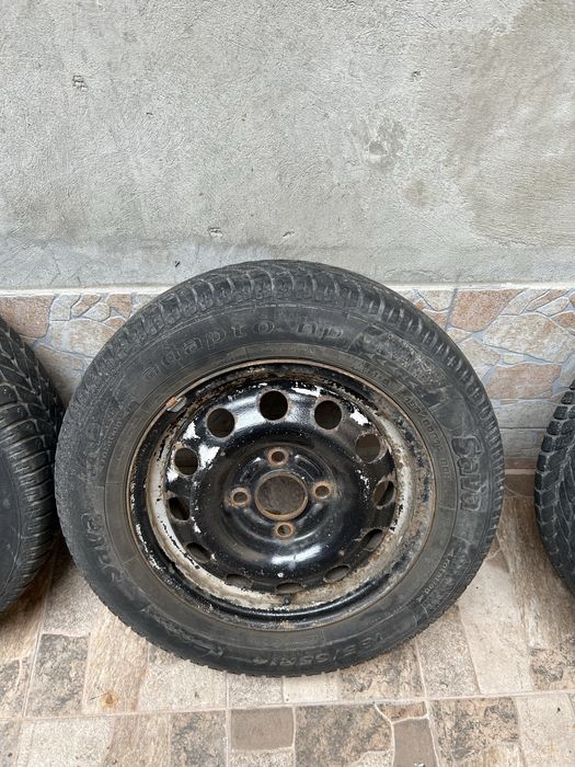 Cauciucuri de iarna cu 4 brezoane