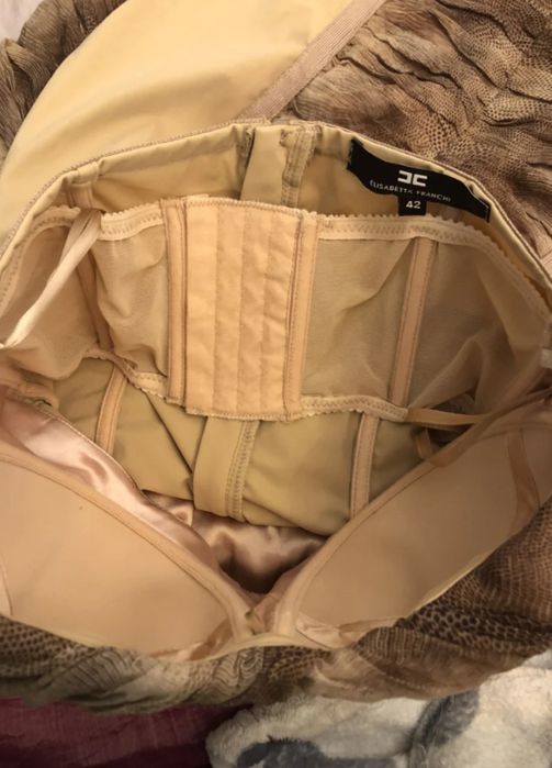 Ест.коприна Elisabetta Franchi коктейлна рокля