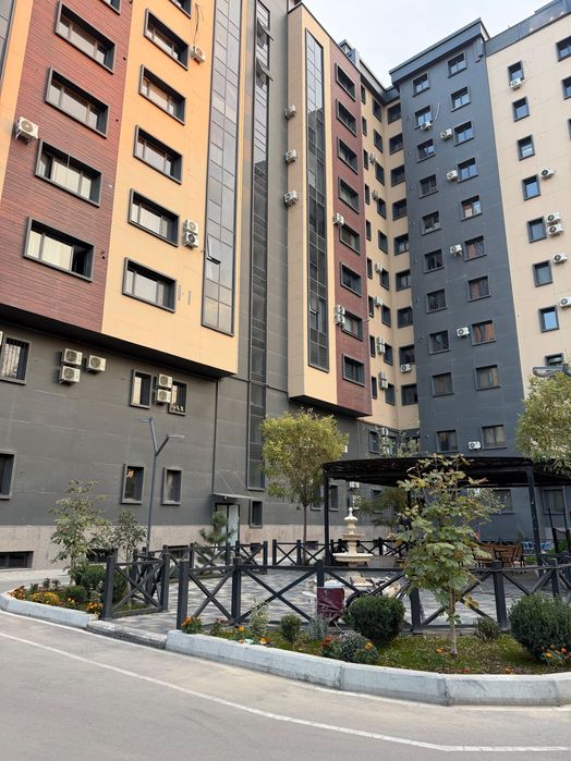 Жилой Комплекс Скай-Буилдс на Лисунова 3х-комн