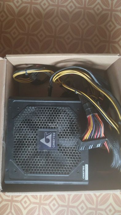 Блок питания chieftec 550w
