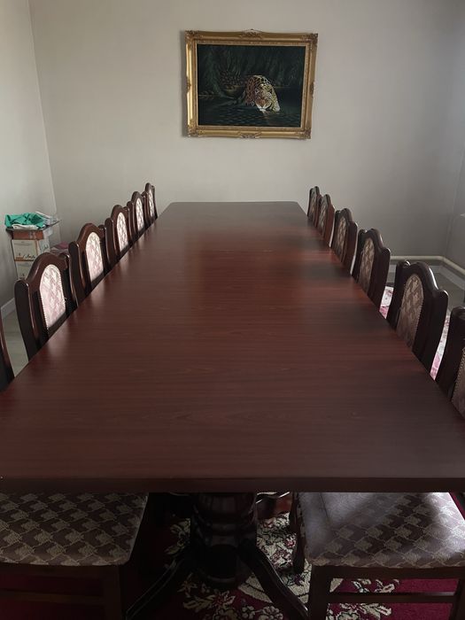 Большой гостевой стол +12стульев