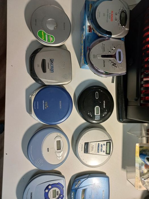 Cd player mp3 portabile reportofoane walkmane sony philips aiwa grundi