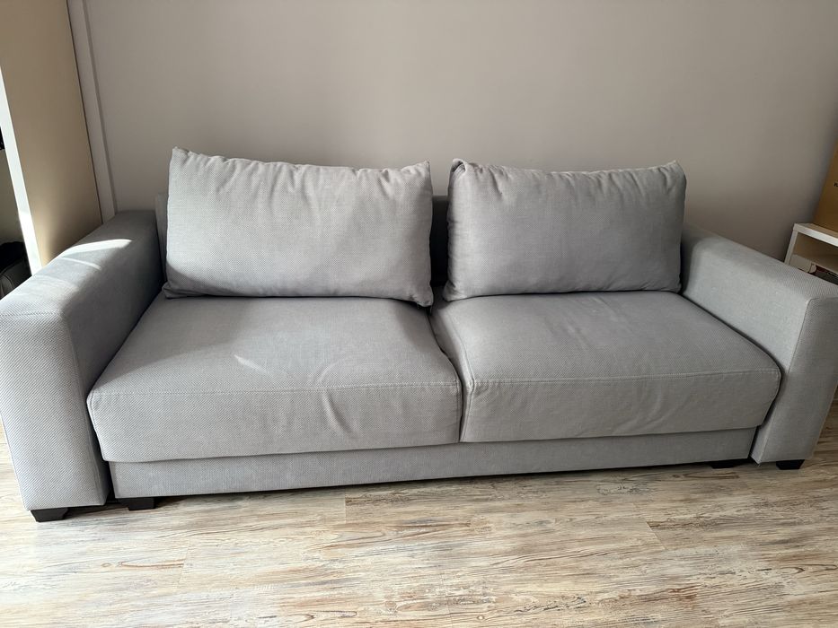 Продам диван срочно