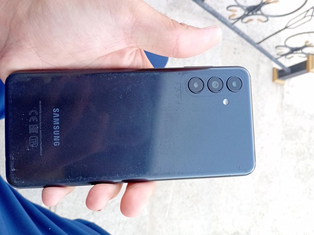 Samsung A04s sotiladi