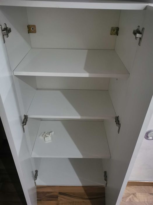 Dulapuri de vânzare