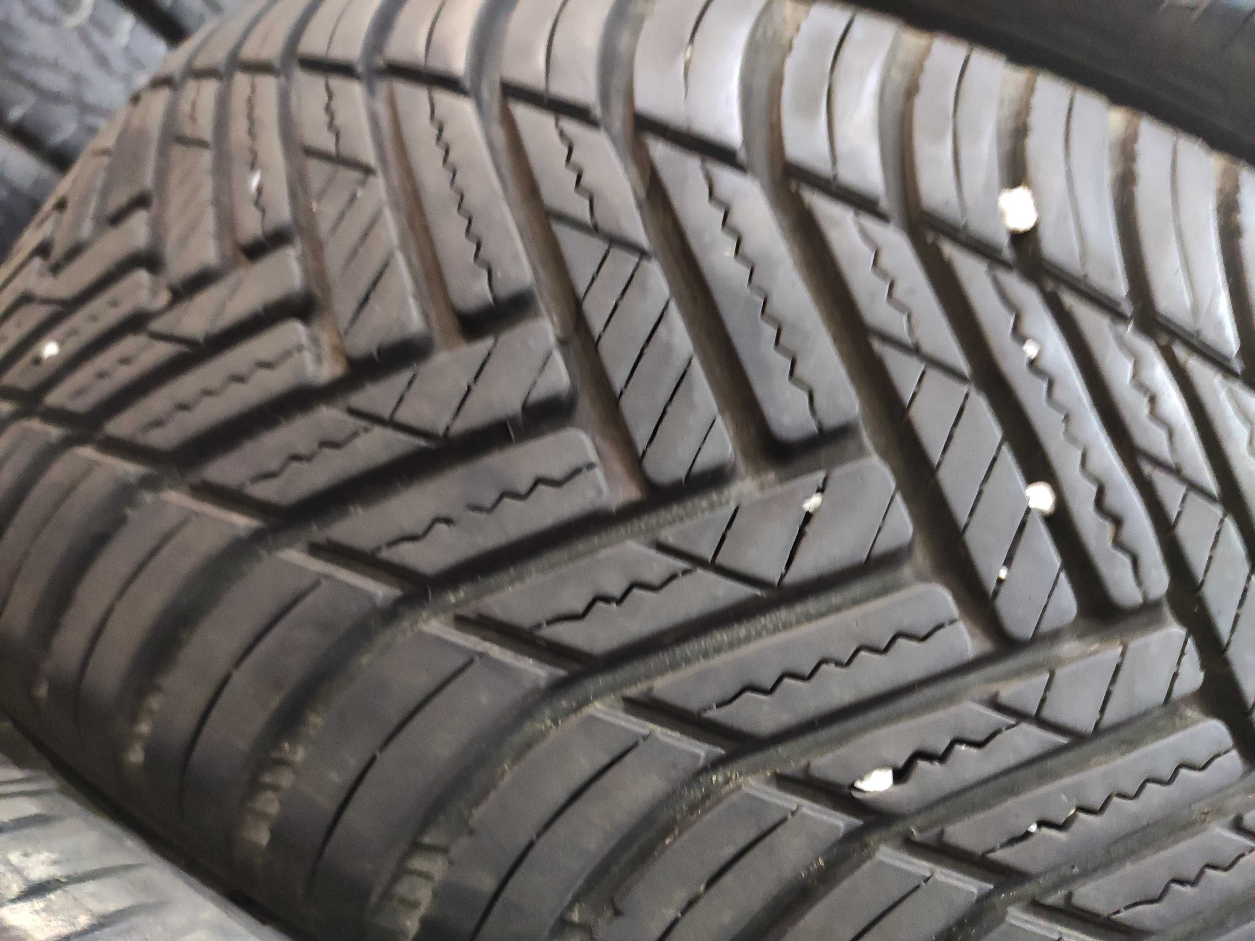 2бр Всесезонни гуми 215 55 16 - Hankook - DOT 2022