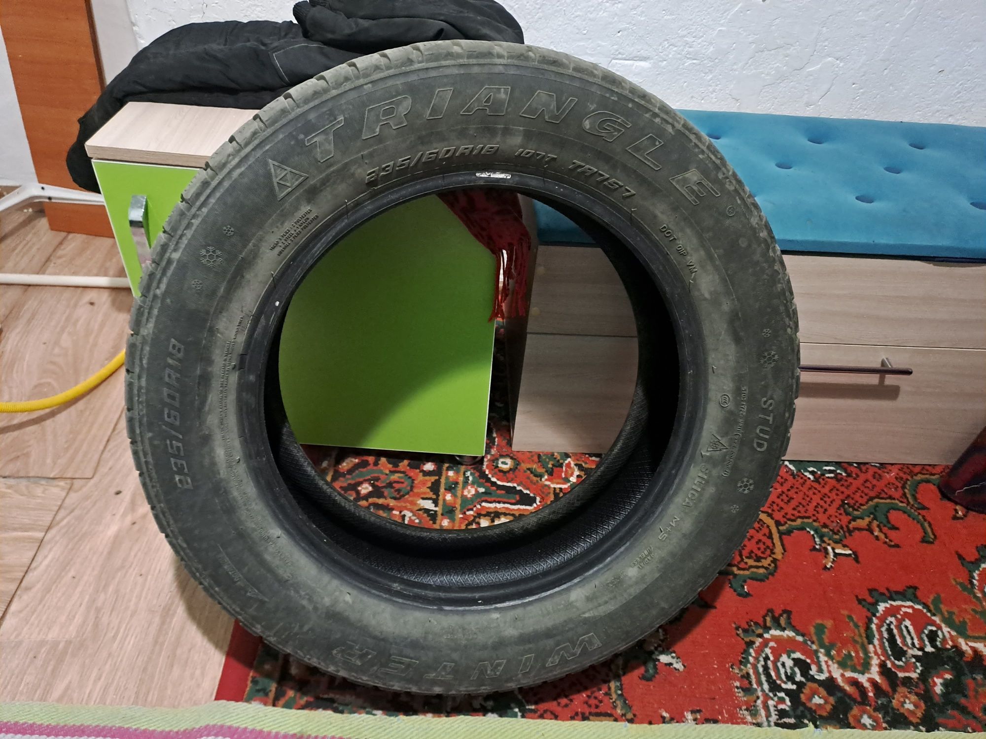 Продам зимние шины