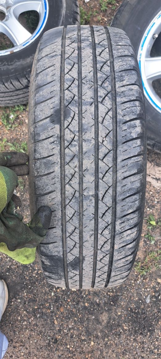 Продам летние  шины б/у