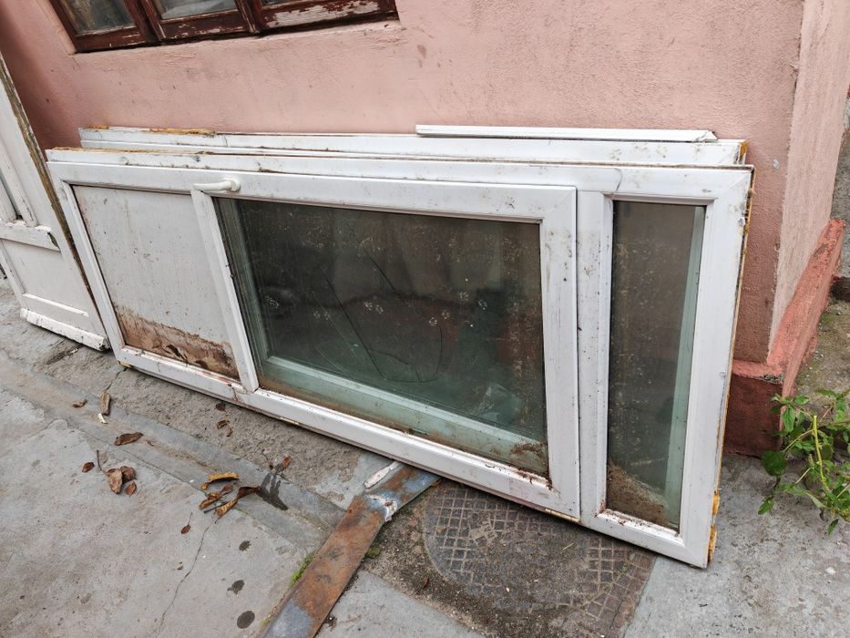 Ușă PVC termopan balcon