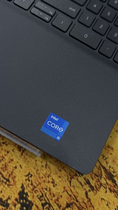 Dell Pro i5 Essential Core i5 8GB 512GB новый Yangi Bepul yetkazish bn