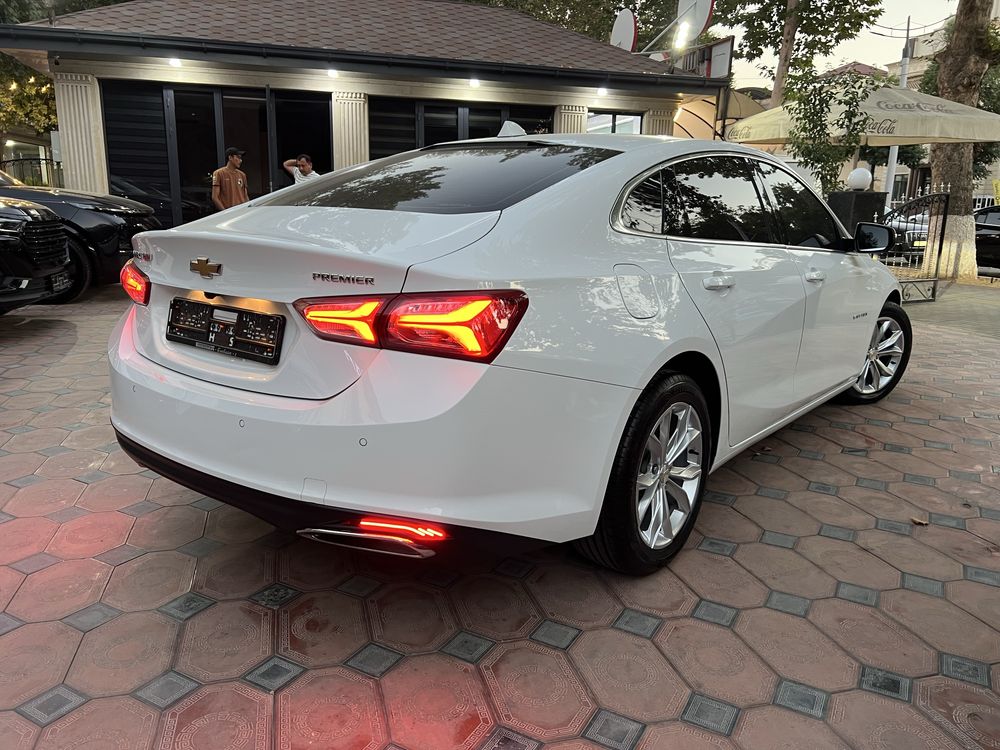 Malibu 2 Premier . 2 Turbo